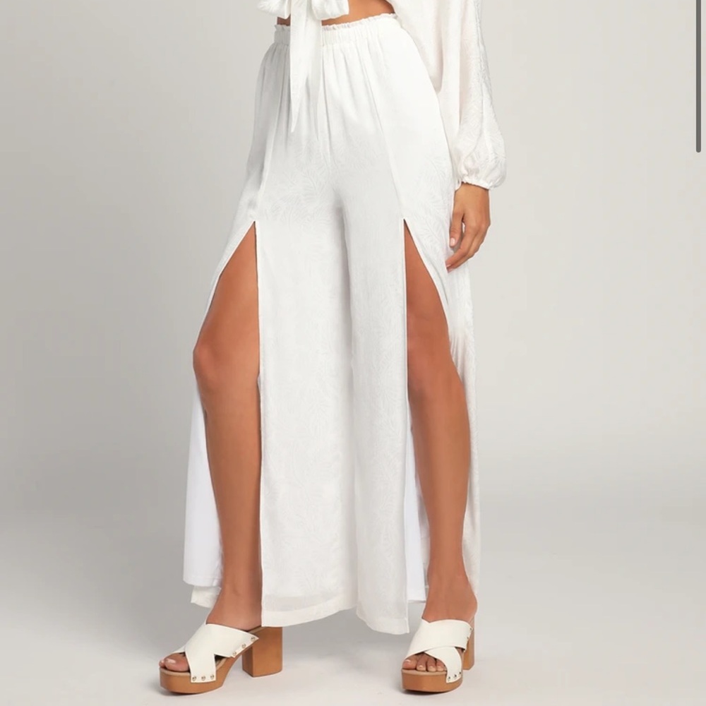 Lulu’s slit leg pants.